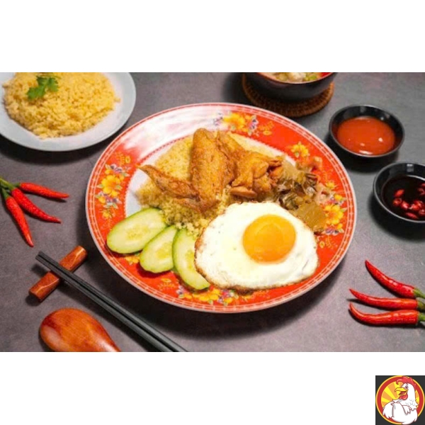 CƠM CÁNH GÀ + ỐP LA